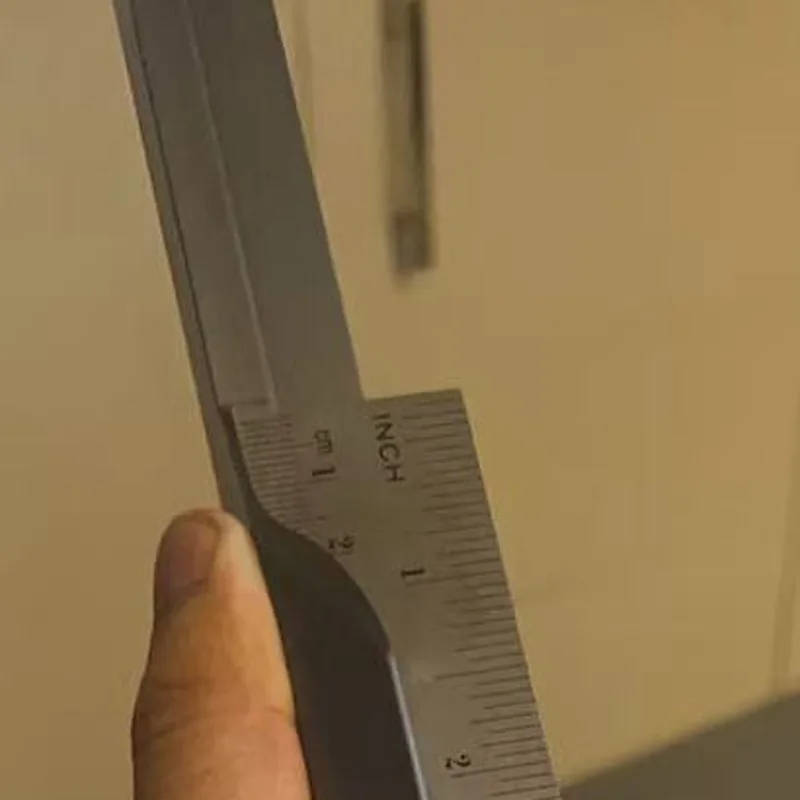 আসল মাল: CNC কাটা কার্ভড হ্যান্ডেল